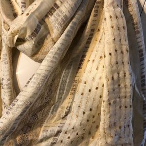 Darling scarf/wrap
